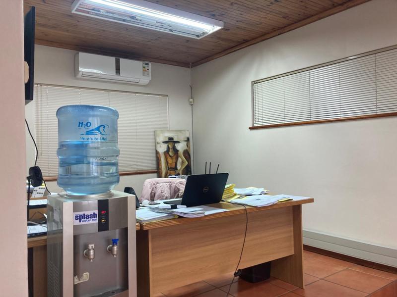 To Let Commercial Property for Rent in Newton Park Eastern Cape